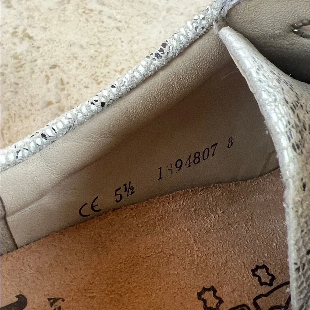 Finn Comfort Made in Germany Womens Ikebukuro Shoe - Words Bianco, Size 8 US - Picture 12 of 17